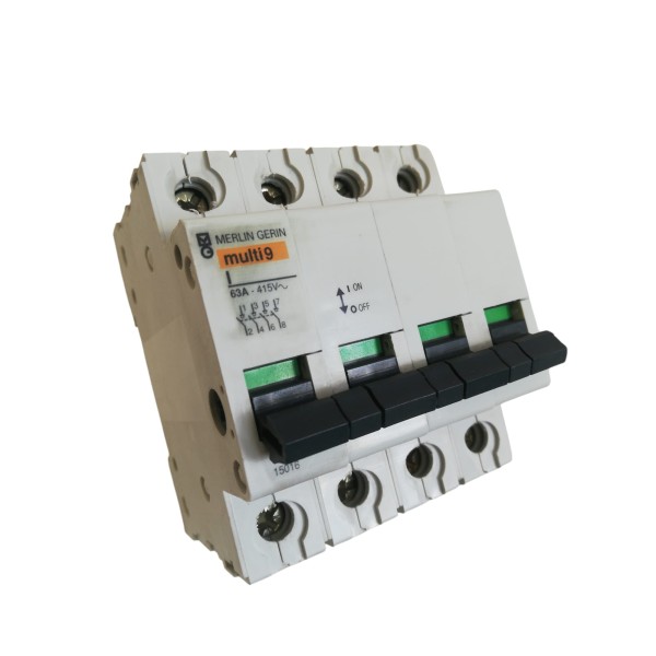 Interrupteur-sectionneur Merlin Gerin 15016 4P 63A 415 Vca